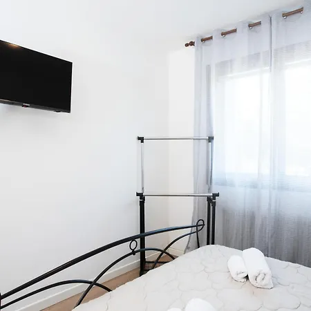 Apartment Parisi San Vendemiano - A Due Passi Da Conegliano Capo di Sotto